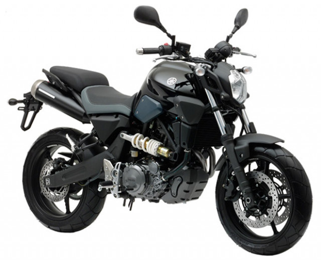 Verkaufe Yamaha MT-03 - Motorraeder und Teile nach Marken - München