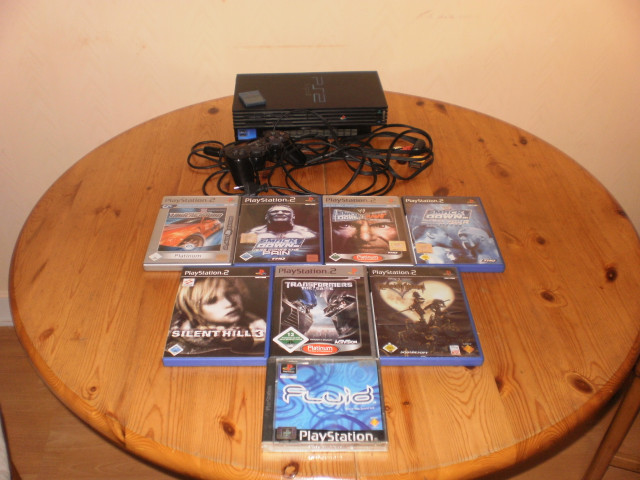 Playstation 2 Konsole mit 9 Spielen und 8MB Memory-Card - Computer - Bargteheide