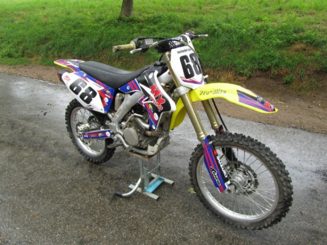 Suzuki RM-Z 250 - Motorraeder und Teile nach Marken - Allensbach