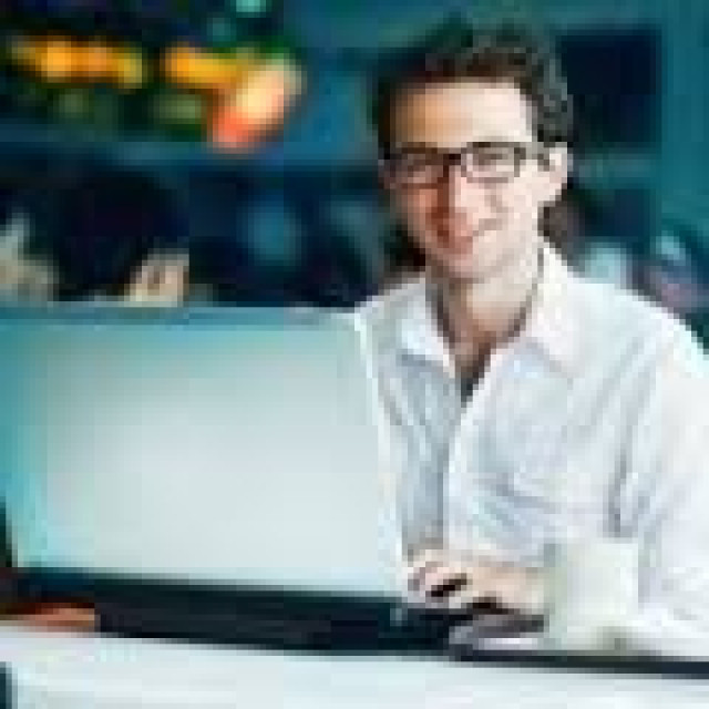 Selbstständig arbeiten im Home Office, Arbeiten zu Hause online mit PC und Telef - Telekommunikation - Diez