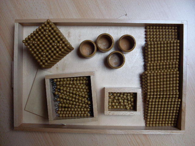 Goldenes Perlenmaterial Montessori - Lernen Lehren Lesen - Weil der Stadt