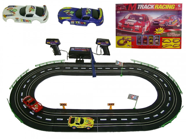 RENNBAHN SUPER-FAST MIT 2 Autos  Besonders Günstig - Baby und Kind - Essen