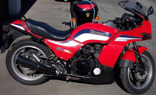Biete Kawasaki GPZ 750 UT   KZ 750 E   - Motorraeder und Teile nach Marken - Hansestadt Lübeck