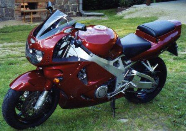 Honda Fireblade - Motorraeder und Teile nach Marken - Britz