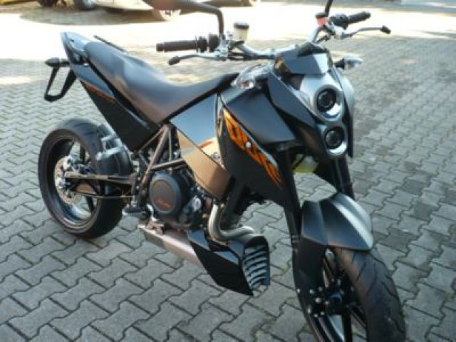 KTM 690 Duke - Motorraeder und Teile nach Marken - Berlin