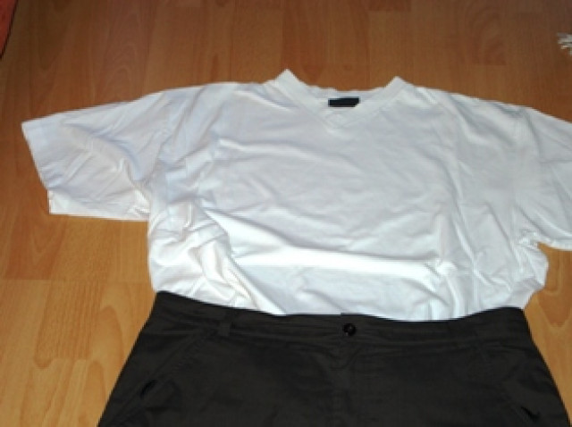 Zipp - Off - Hose mit T-Shirt - Kleidung Schmuck Accessoires - Erftstadt