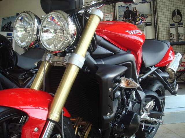2010 Triumph Street Triple - Motorraeder und Teile nach Marken - Hamburg