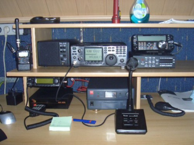 Icom IC 910H Neuwertig - Tv Hifi Video Audio - München