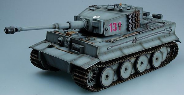 Der Tiger ist einer der erfolgreichsten schweren Panzer-hier in XXL 1:16 50cm, h - Promotion Pressemitteilungen - Essen