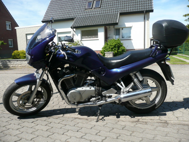 Gepflegte Suzuki VX 800 Tourer - Motorraeder und Teile nach Marken - Weyhe