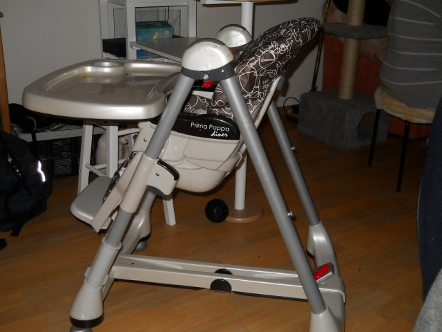Hochstuhl neuwertig - Baby und Kind - Grimma