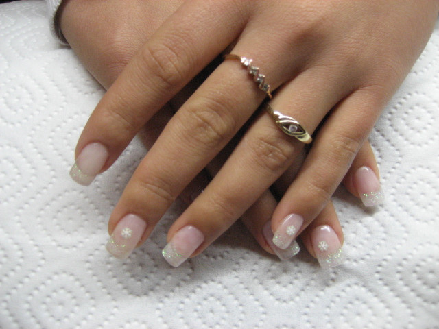 Nagelstudio München - Nageldesign, Fingernägel, Maniküre, Pediküre - Wellness Gesundheit - münchen