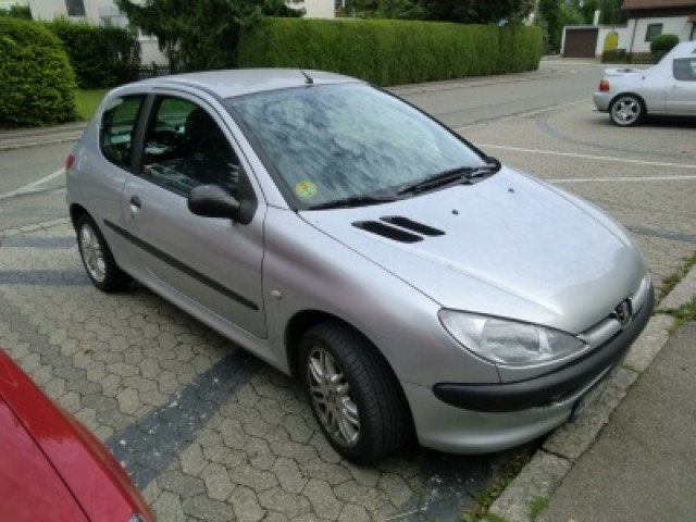 Peugeot 206, Diesel, Silber, Top Zustand - Autos nach Marken - Reutlingen