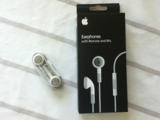 Kopfhörer mit Fernbedienung und Mikrofon für Apple iPhone neu - Tv Hifi Video Audio - Esslingen