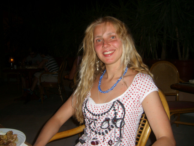 Gebe Klavierunterricht.Leite Chöre in verschiedenen Altersgruppen. - Musik - Altötting