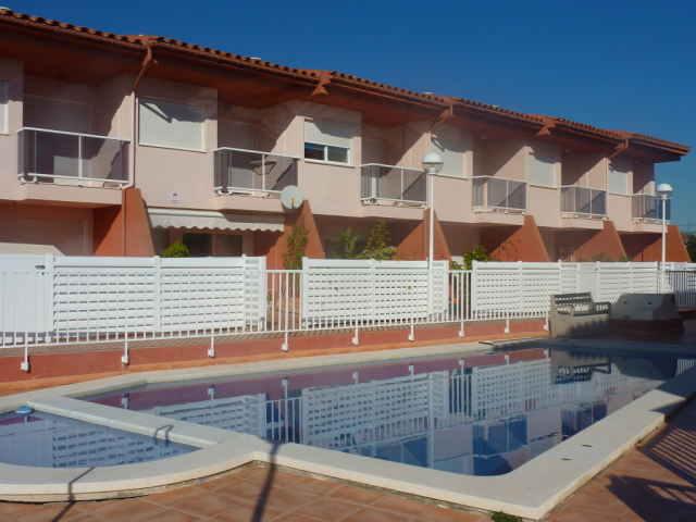 Sonniges reihenHaus im Orangenbluetenkueste (Spanien) zu Verkaufen/Vermieten - Immobilien - mediterrania, 232 Almazora (Castellon)