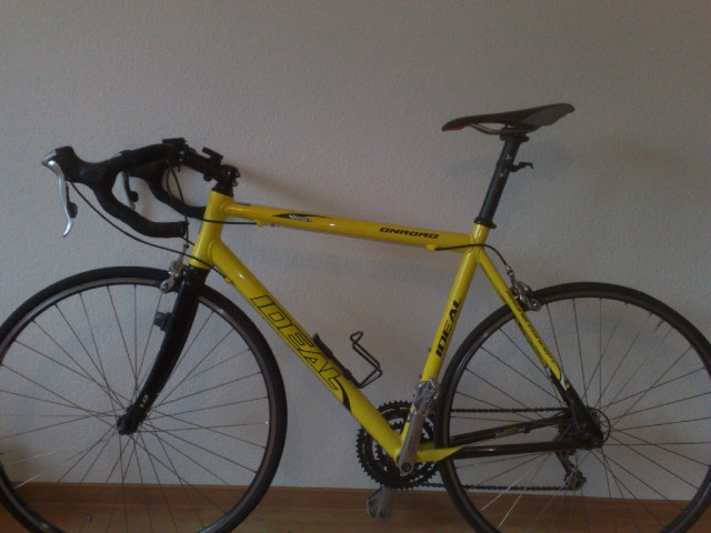 IDEAL Onroad Rennrad mit TOP-Zubehör 55 cm Rahmenhöhe (L) - Fahrraeder - Berlin