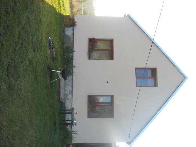 Wir verkafen 2 Hauser in Tschechien, Sudbohmen an gemein gross Hof mit gross gar - Immobilien - Sob slav, Tschechien