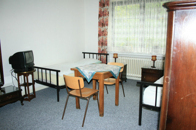 Möbilierte Zimmer und Monteurswohnungen - Immobilien - Gelsenkirchen Hassel