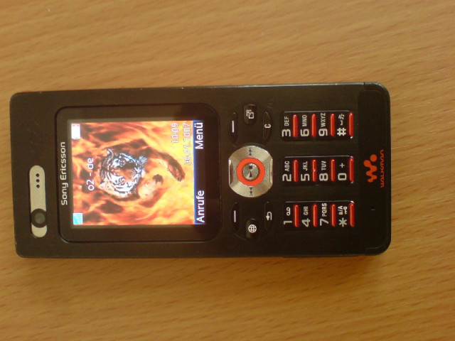 HANDY SONY ERICSSON W880i - Telekommunikation - HALLE SAALE