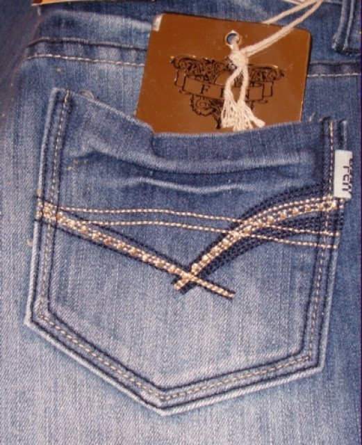 ALL IN JEANS - JEANS FÜR JEDEN ANLASS - Kleidung Schmuck Accessoires - Mayen