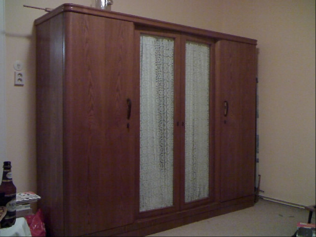 KLEIDERSCHRANK  FRISIERTOILETTE - Moebel Haushalt - hennigsdorf