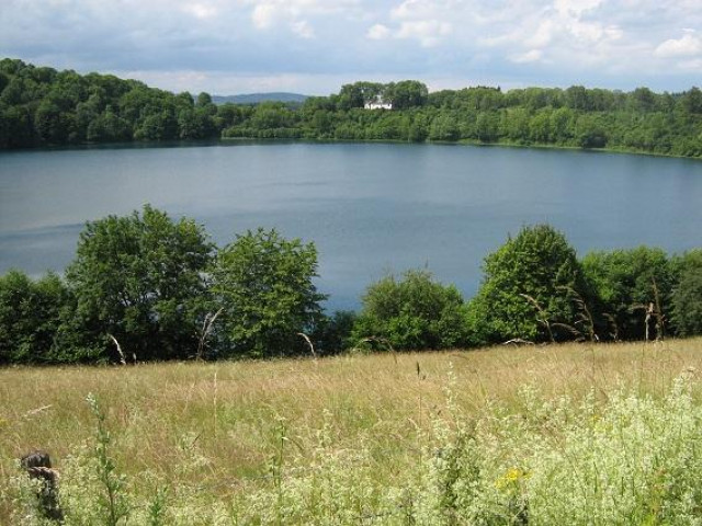 See, Burgen, Vulkaneifel, Mosel und 2 *** Ferienwohnungen - Urlaub Reise - Oberscheidweiler