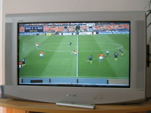 Sony FD Trinitron Colour Television - Tv Hifi Video Audio - 