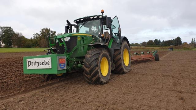 In Havelsee können Sie mit einem modernen Traktor auf dem Feld arbeiten! - Veranstaltungen Termine - Potsdam