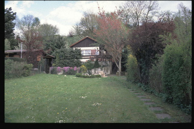 Massives Wochenendhaus - Immobilien - Börtlingen
